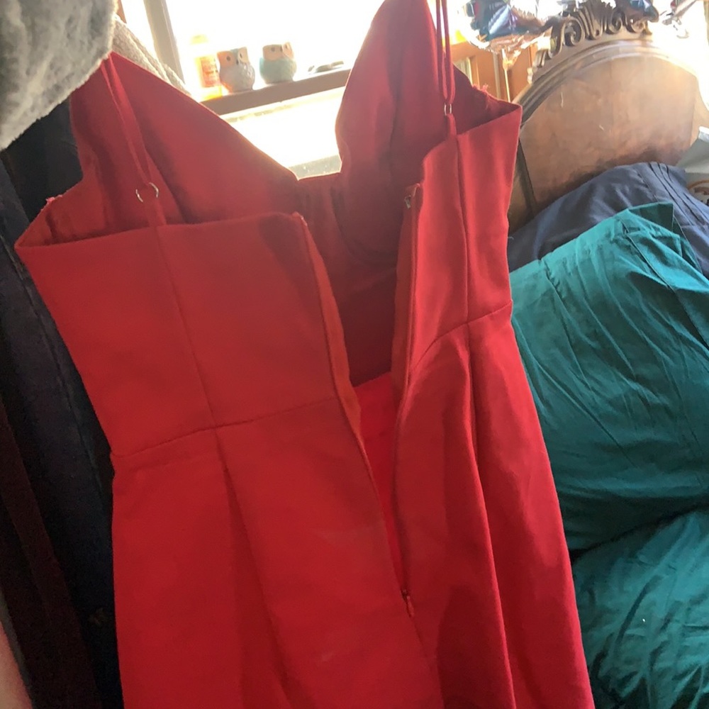 Tight Red Dress - Picture 4 of 5